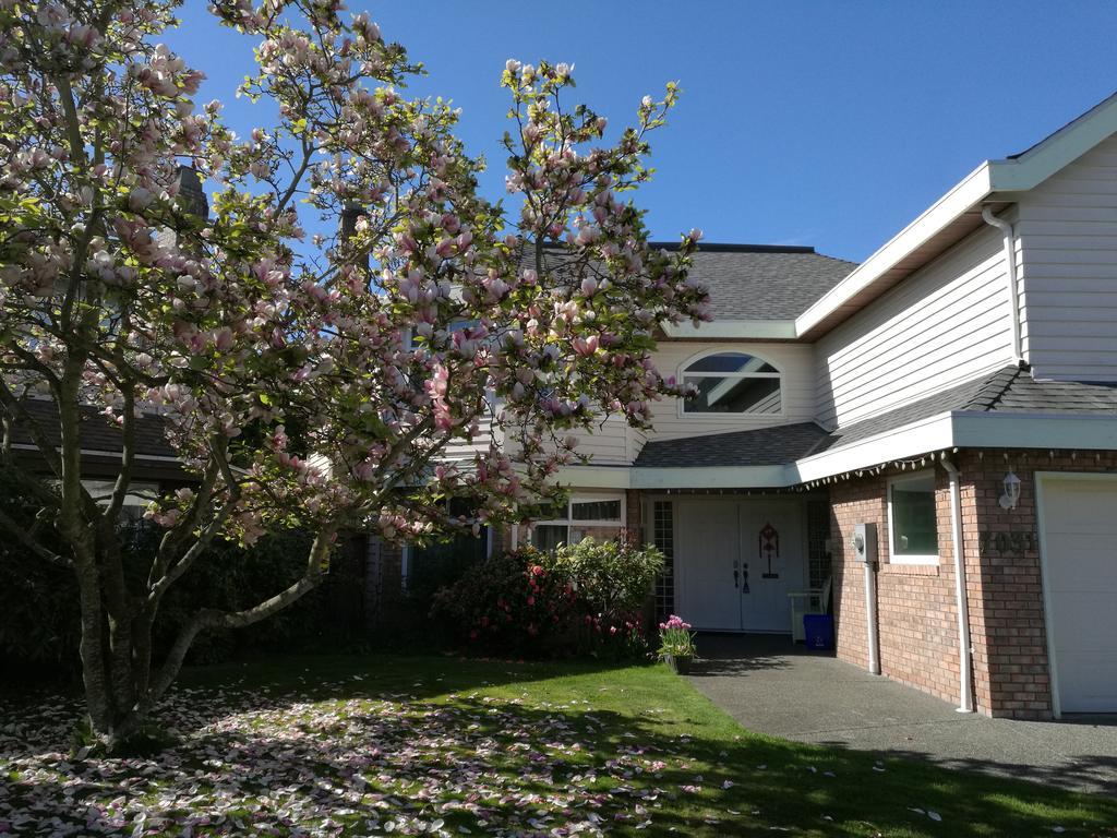 Teresa'S House Apartment Steveston Exterior photo